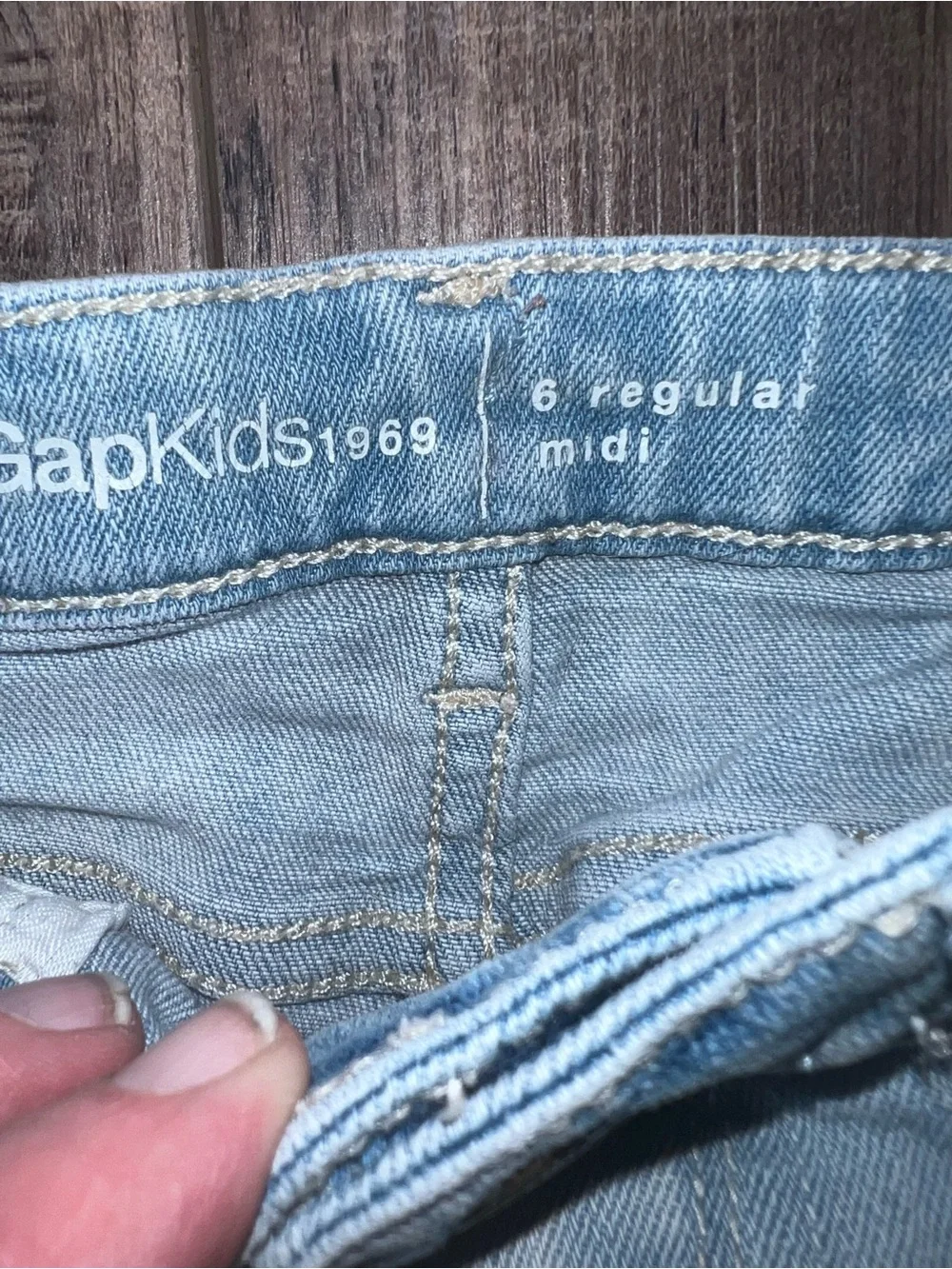 Gap Light Wash Distressed Denim Regular Midi Shorts